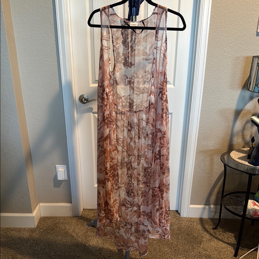 Pink Sleeveless cardigan kimono. Size one size fits most.